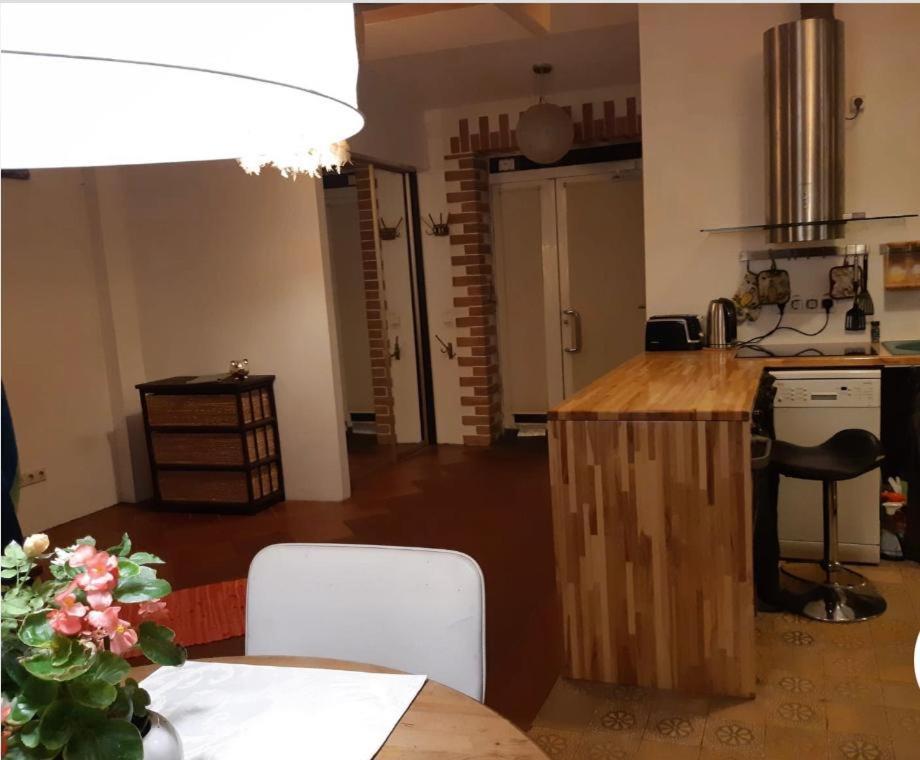 2 Story Studio Apartment Free Parking Included Rīga Exterior foto